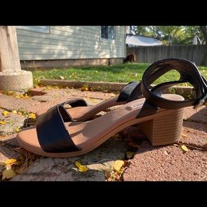 ✨Steve madden✨ black leather heels